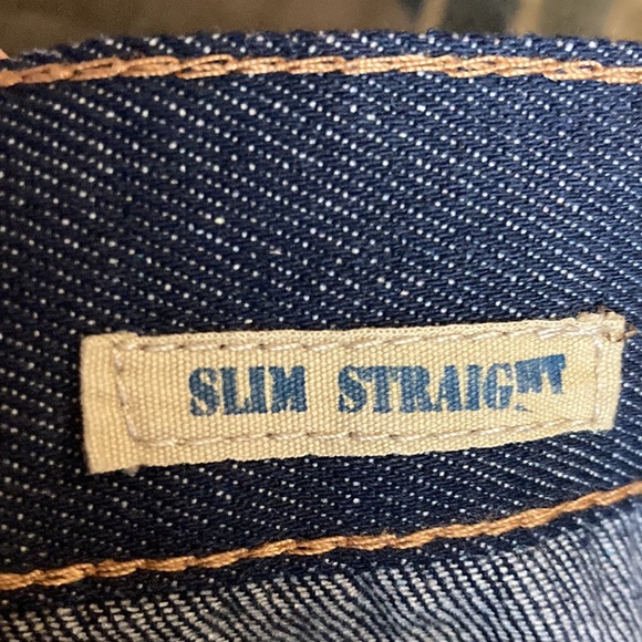 NWT Vintage 36x32 blue jeans comes with a wide blue and white belt. - Picture 5 of 6